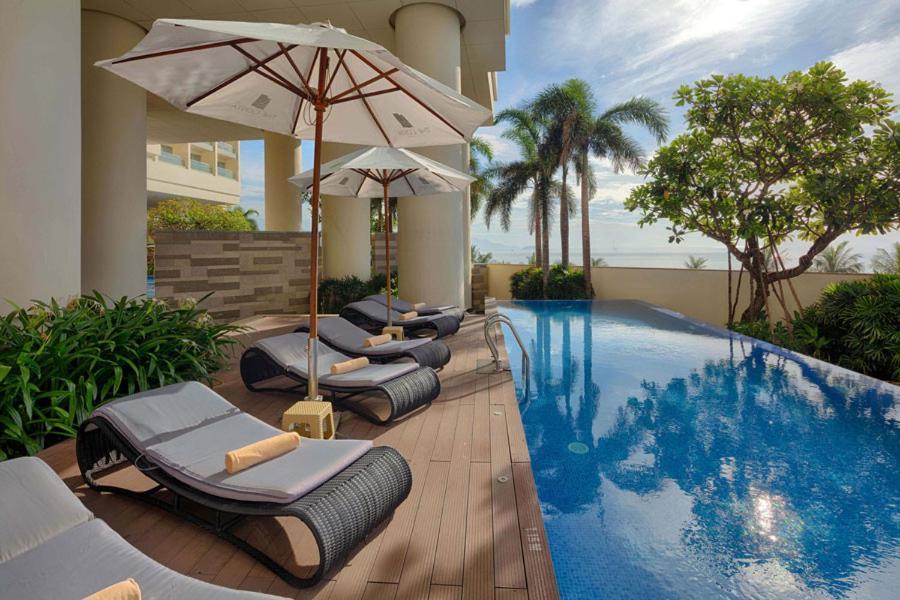 Sea View Luxury - Apartments Nha Trang Esterno foto